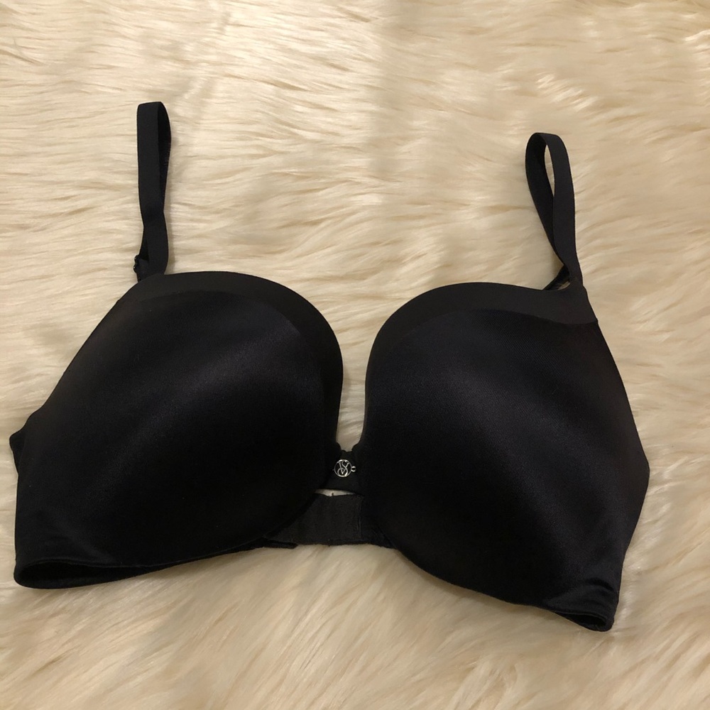 Victorias Secret Black Push-up/Pigeonnant Bra